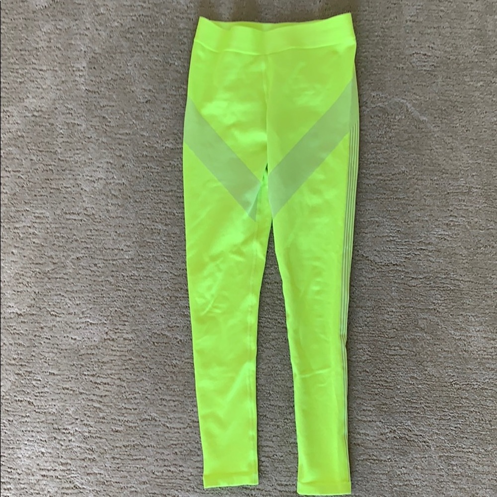 Fabletics Ultra-High Waisted Seamless Legging